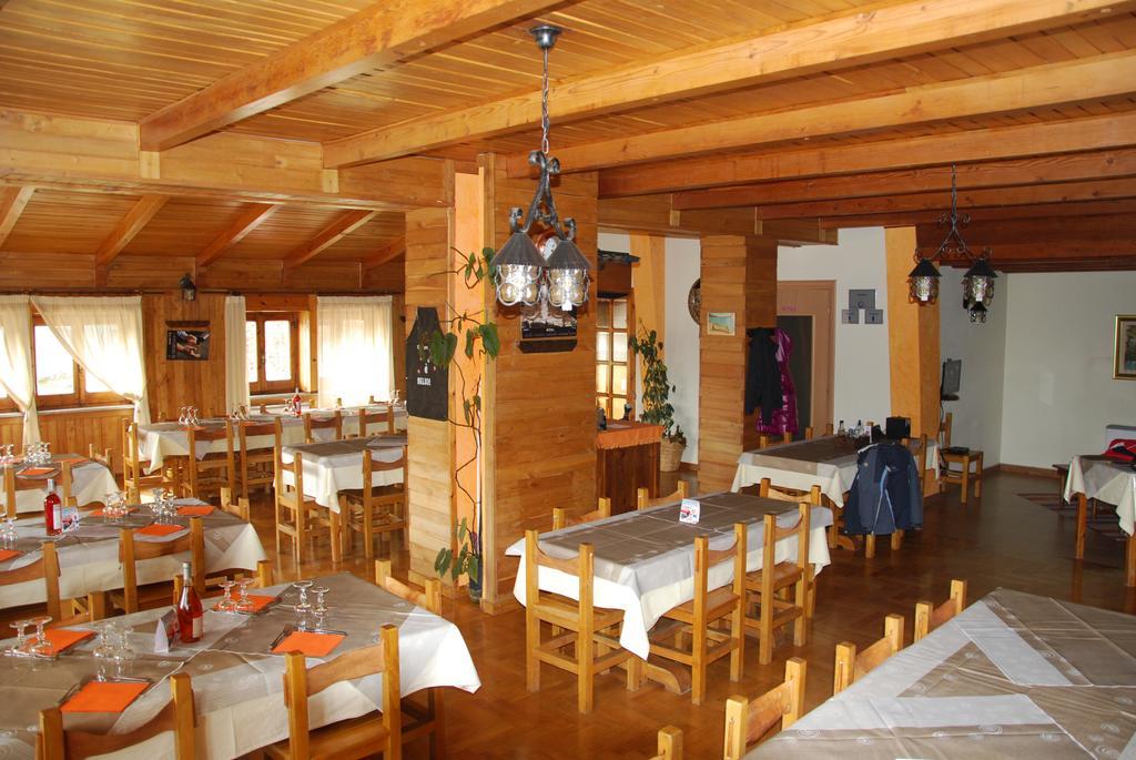 Guest House Caracas Lorica Eksteriør bilde