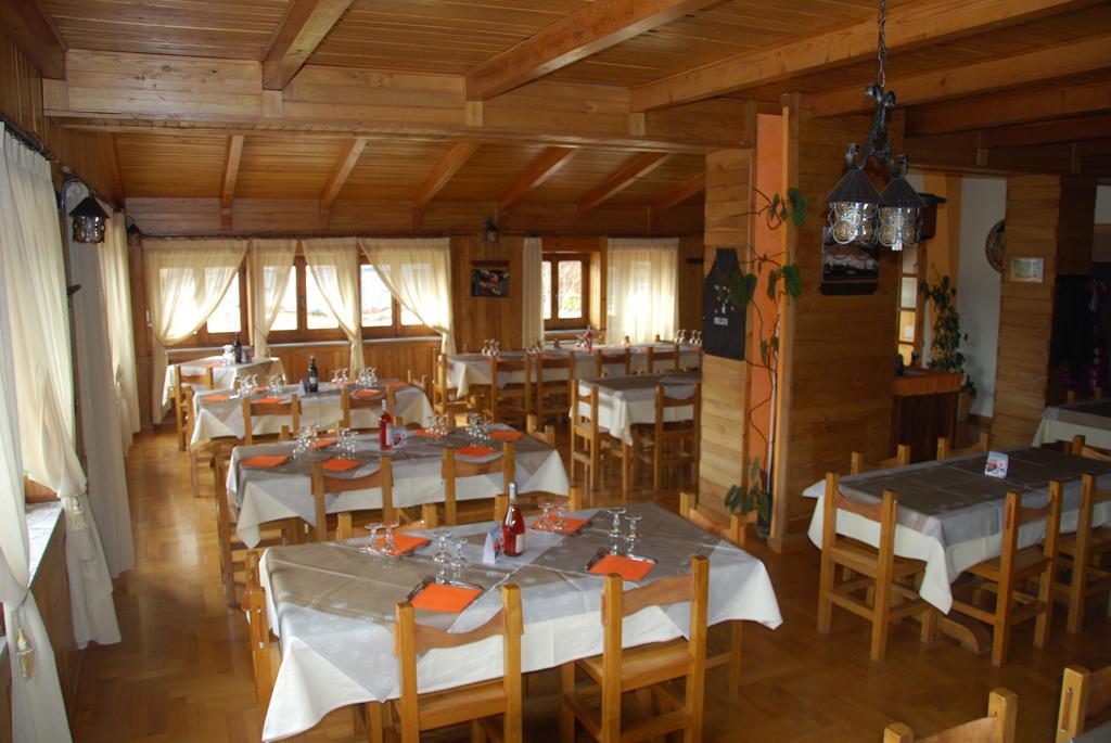 Guest House Caracas Lorica Eksteriør bilde